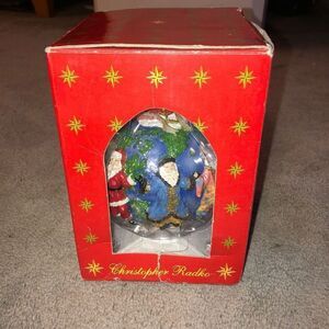 CHRISTOPHER RADKO VINTAGE CHRISTMAS AROUND THE WORLD SANTA GLOBE ORNAMENT NEW